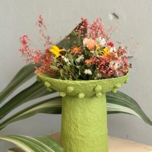 Vase sculptural